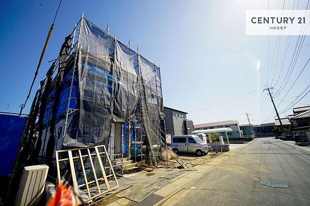 前面道路6.6m車庫入れが苦手な方も安心ですね。