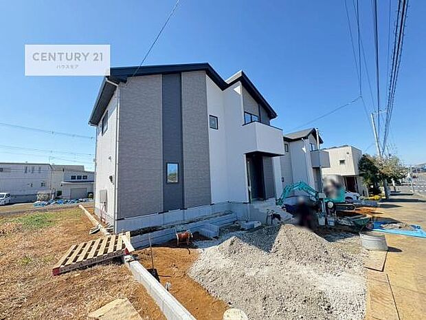 全2棟のキレイな街並み。是非1度ご内見ください。物件探しのご条件・ご要望・ご質問など、不動産に関することならどのようなことでも誠心誠意対応させて頂きます。【現地販売会開催中】