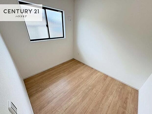 シンプルにデザインされているため、家具を選びません!お気に入りの家具を置いてくつろげる空間を作ることができます。