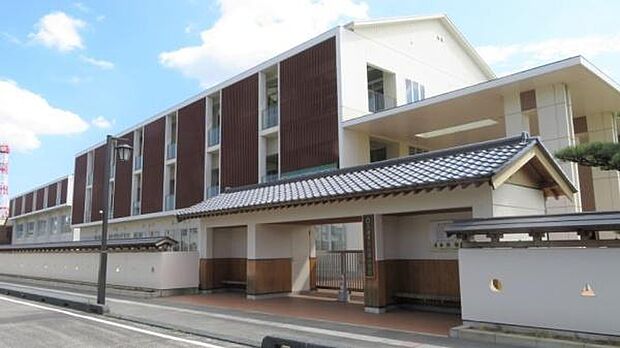 土浦市立土浦小学校まで850m