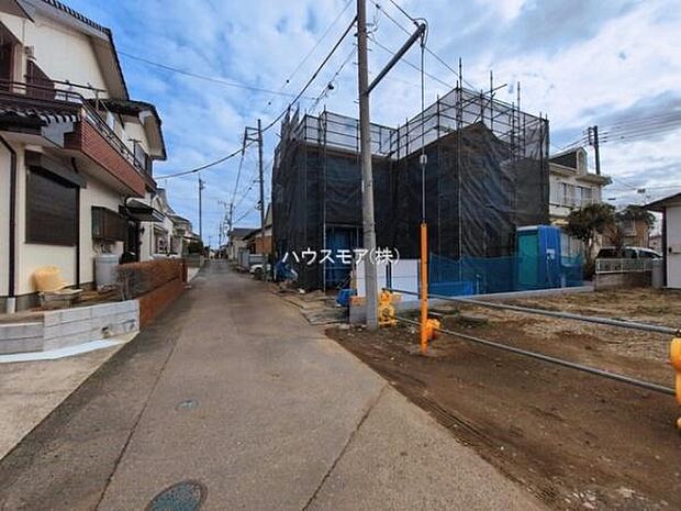 前面道路4m!車庫入れが苦手な方も安心ですね。