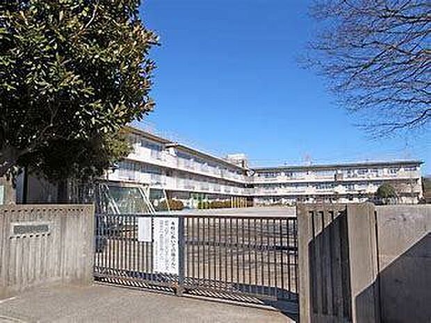 柏市立松葉第二小学校まで1050m