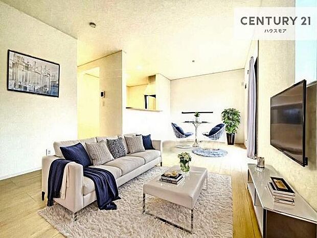 家具はCGパースです。開放感のある広々LDK!ソファーやダイニングテーブルを置いても窮屈にならないので快適に過ごせます!コミュニケーションが取りやすいリビングです!