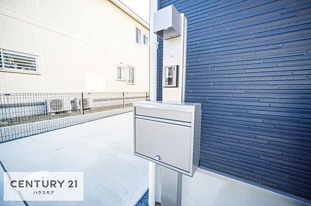 ポスト付きです!物件探しのご条件・ご要望・ご質問など、何なりと弊社スタッフまでお申し付けください!不動産に関することなら、どのようなことでも誠心誠意対応させて頂きます。(同仕様)