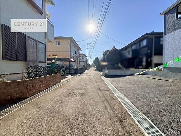 前面道路4.03m。陽当り良好な立地です。