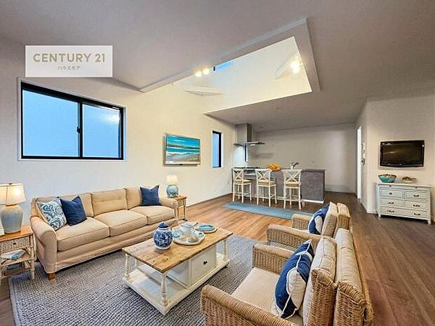 家具はCGパースです。大切な家族が集まるからこそLDKにはこだわりたい。子供たちが元気に笑いながら走り回っている姿を見た時が「広い家にして良かった」と思う瞬間です。