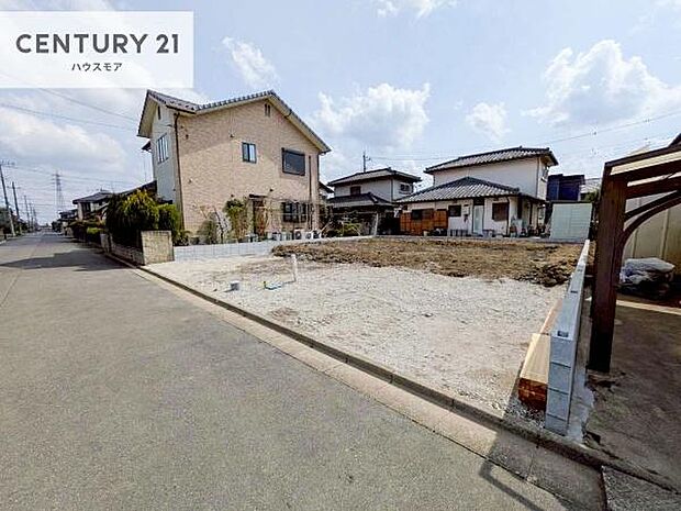 物件探しのご条件・ご要望・ご質問など、何なりと弊社スタッフまでお申し付けください!不動産に関することなら、どのようなことでも誠心誠意対応させて頂きます。【現地販売会開催中】