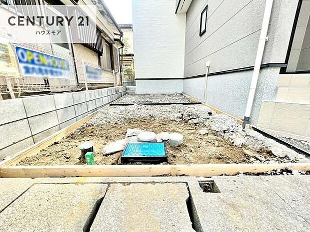 カースペース付きなのでマイカーをお持ちの方も安心ですね!ぜひ現地にてお確かめくださいませ!