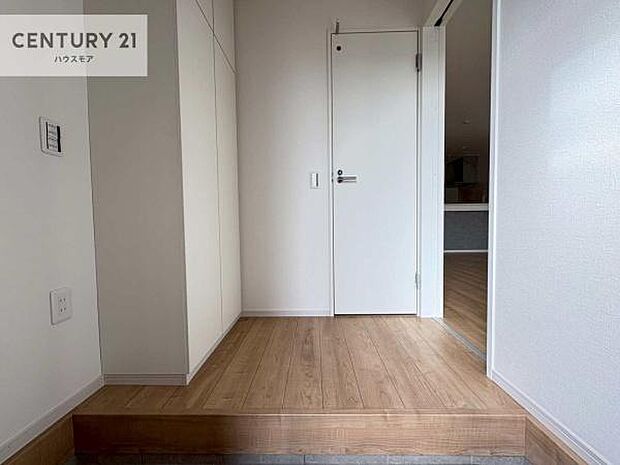 疲れて帰ってきても、ただいま!を言いたくなる、優しく迎え入れてくれる空間になっています。