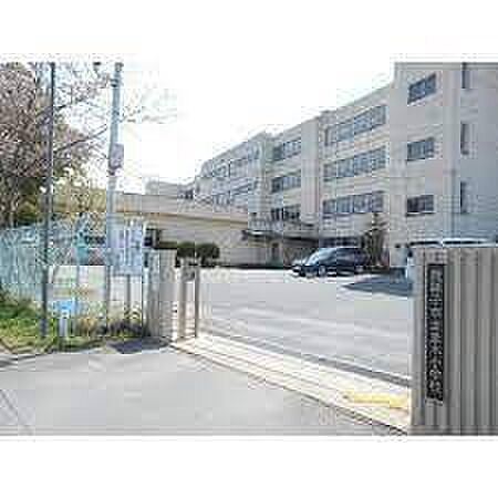 我孫子市立並木小学校まで833m