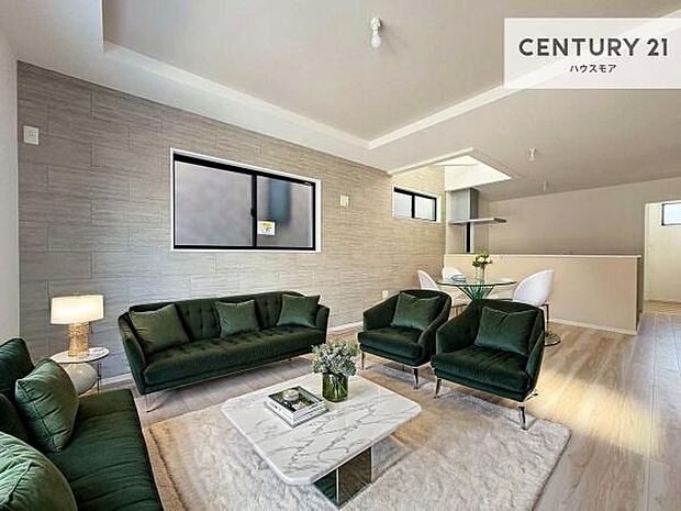 家具はCGパースです。開放感のある広々LDK!ソファーやダイニングテーブルを置いても窮屈にならないので快適に過ごせます!コミュニケーションが取りやすいリビングです!