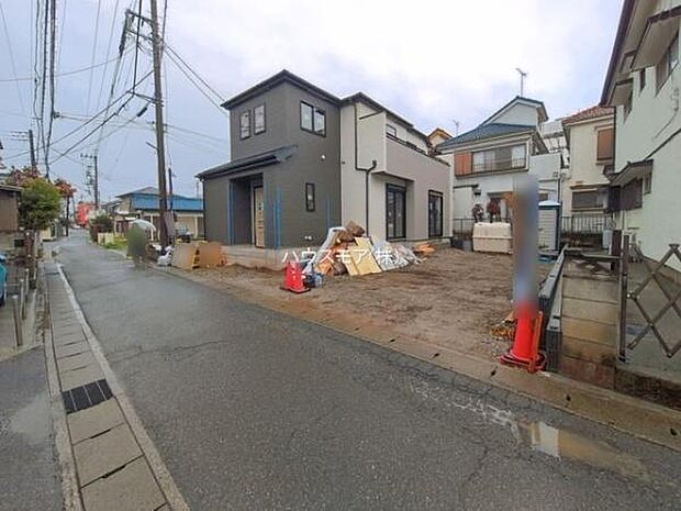 前面道路は4m!陽当り良好な立地です。