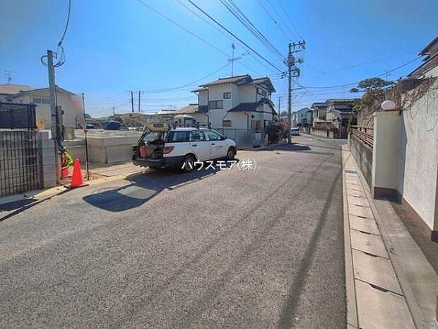 前面道路6ｍ！車庫入れが苦手な方も安心ですね。