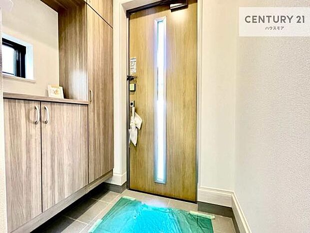 シューズボックス付きなので、玄関が片付きお掃除がしやすいです！スッキリした玄関で戸を開けた瞬間、清潔感のある心地いい空間が出迎えてくれます。【現地販売会開催中】