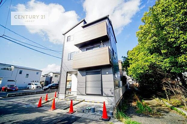 限定1棟のキレイな街並み。是非1度ご内見ください。物件探しのご条件・ご要望・ご質問など、不動産に関することなら、どのようなことでも誠心誠意対応させて頂きます。