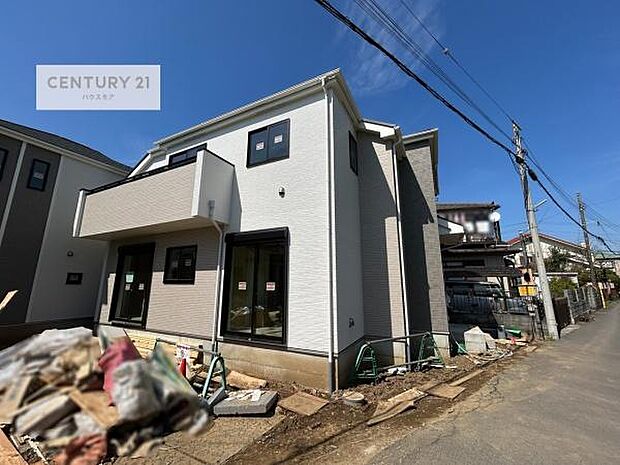 カースペース1台分を確保。日常使いにちょうど良く、無理のないカーライフを支えます。