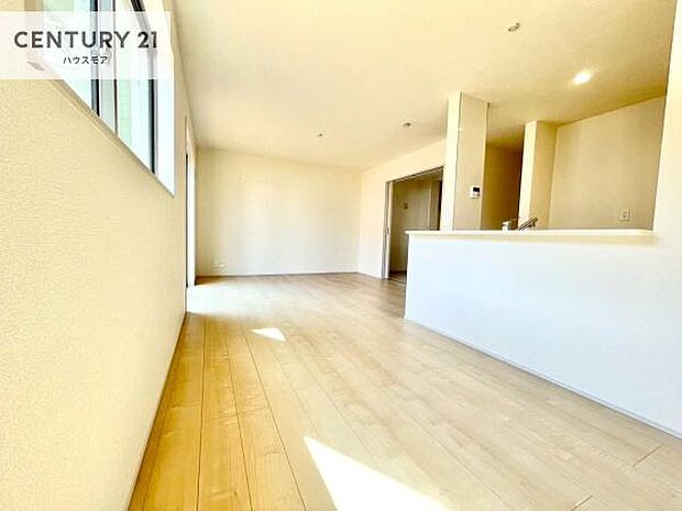 大切な家族が集まるからこそLDKにはこだわりたい。子供たちが元気に笑いながら走り回っている姿を見た時が「広い家にして良かった」と思う瞬間です。