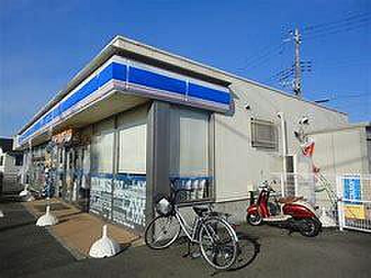 ローソンつくば小茎店まで1817m