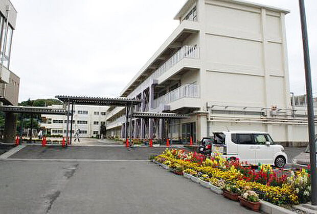 土浦市立土浦第二小学校まで750m