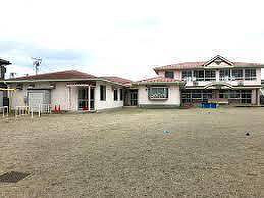 白帆保育園まで875m