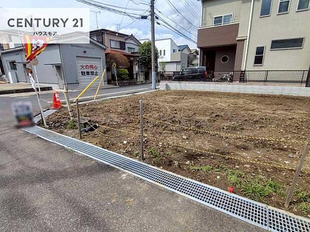 カースペース付きなのでマイカーをお持ちの方も安心ですね!ぜひ現地にてお確かめくださいませ!