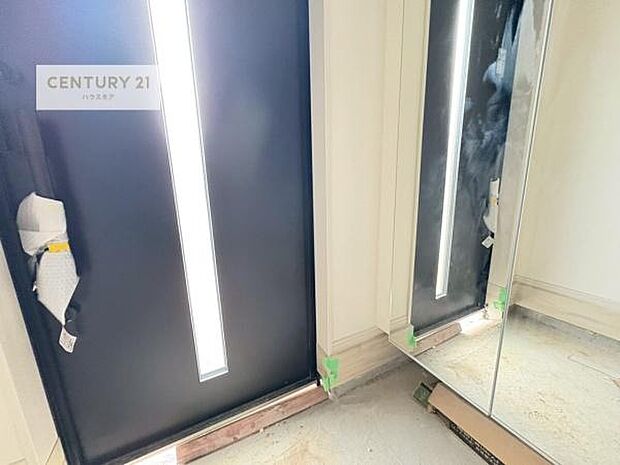 シューズボックス付き。玄関が片付きお掃除がしやすいです!スッキリした玄関で戸を開けた瞬間、清潔感のある心地いい空間が出迎えてくれます。