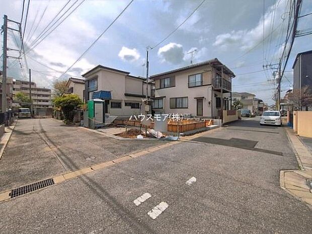 前面道路は4.6m×4.5m!車庫入れが苦手な方も安心ですね。