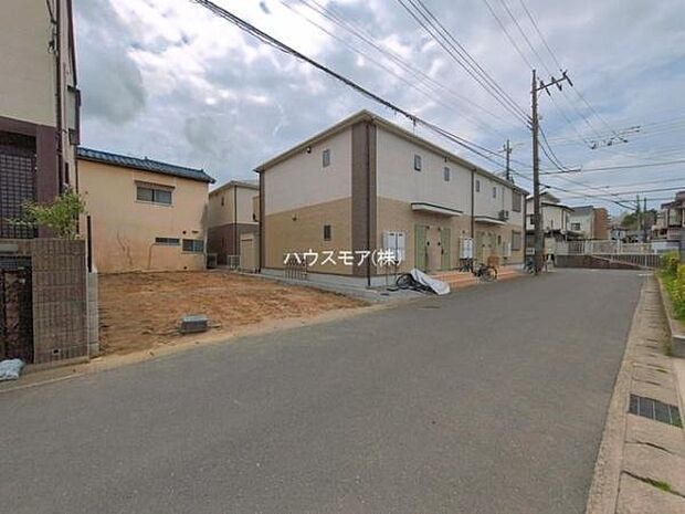 前面道路5.3m!車庫入れが苦手な方も安心ですね。