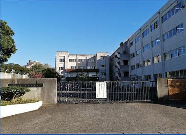 松戸市立幸谷小学校まで290m