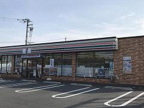 セブンイレブン土浦烏山125号バイパス店まで550m