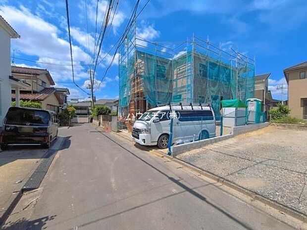 前面道路4ｍ！車庫入れが苦手な方も安心ですね。