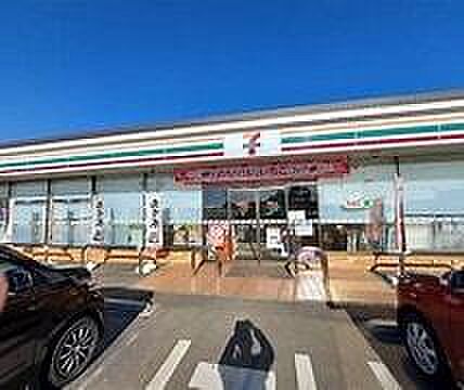 セブンイレブン阿見荒川本郷店まで1300m