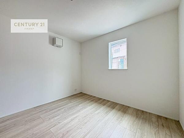掃き出し窓がないお部屋は、お子様のお部屋としても安心です！