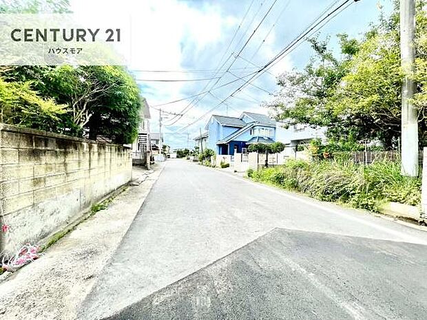前面道路7.2m車庫入れが苦手な方も安心ですね。