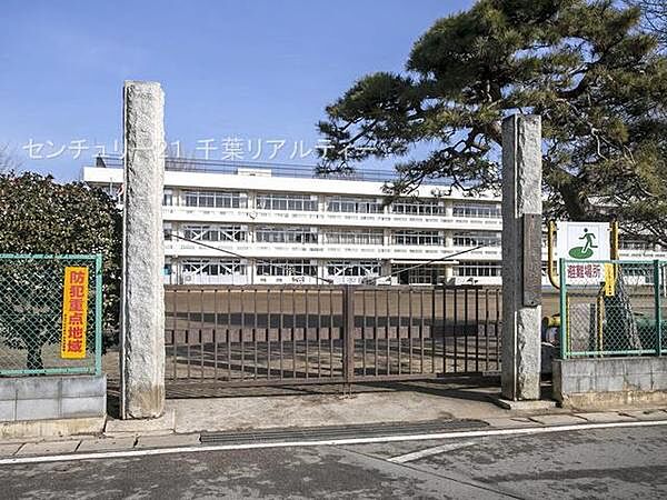 野田市立東部小学校まで1300m
