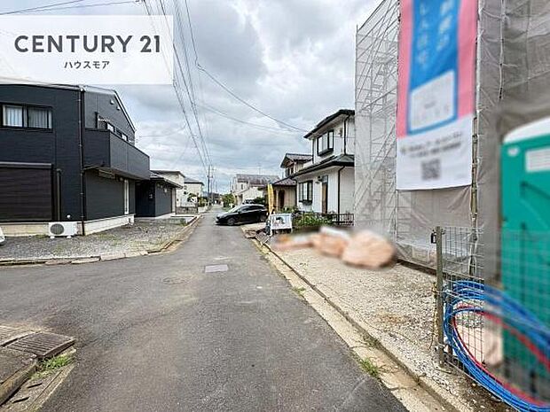 前面道路は4m!車庫入れが苦手な方も安心ですね。