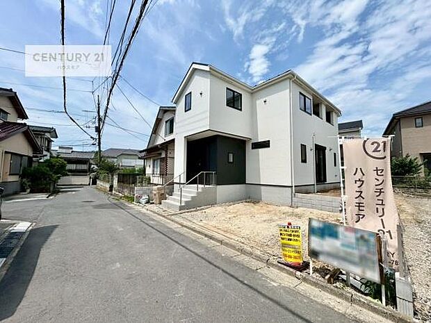 前面道路4m!車庫入れが苦手な方も安心ですね。【現地販売会開催中】