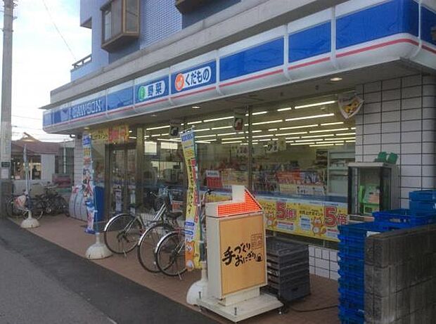ローソン松戸六実六丁目店まで628m