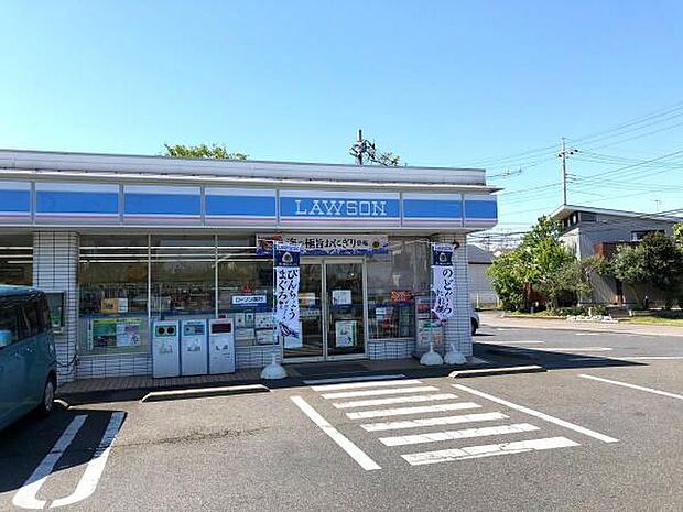ローソン柏しいの木台店まで870m
