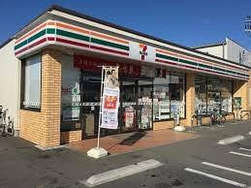 セブンイレブン柏花野井北店まで501m