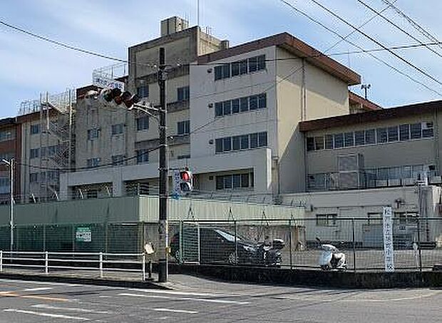松戸市立旭町小学校まで650m