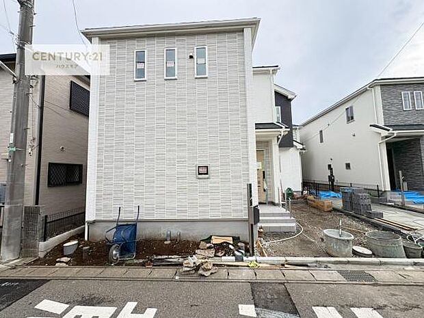 物件探しのご条件・ご要望・ご質問など、何なりと弊社スタッフまでお申し付けください!不動産に関することなら、どのようなことでも誠心誠意対応させて頂きます。