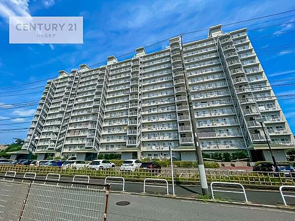 物件探しのご条件・ご要望・ご質問など、何なりと弊社スタッフまでお申し付けください！不動産に関することなら、どのようなことでも誠心誠意対応させて頂きます。