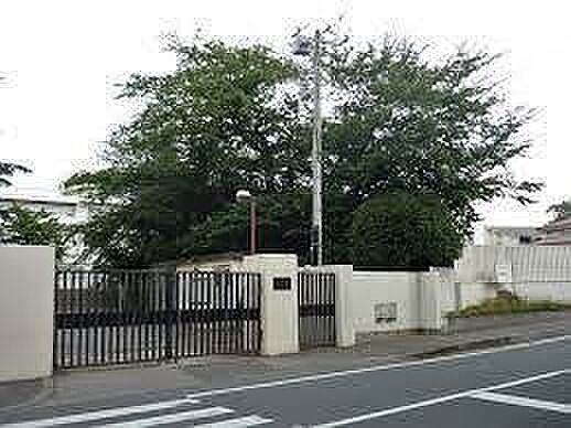 松戸市立第一中学校まで1200m