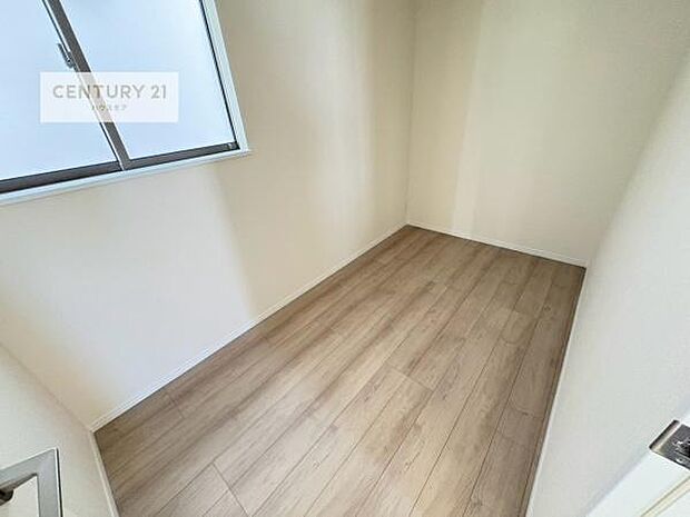 収納が充実しているからこそ、お部屋はいつも広々。掃除や片付けもラクになり、居心地の良い暮らしが続きます。