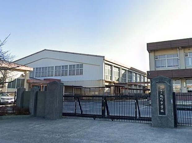 松戸市立旭町中学校まで1100m