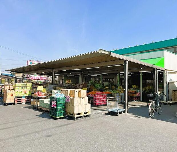 フードセンターわたなべ新柏店まで700m