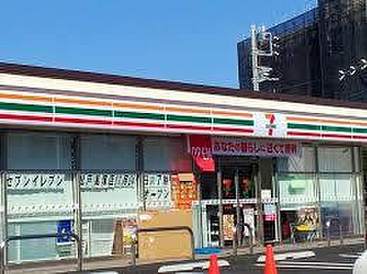 セブンイレブン松戸高塚店まで462m