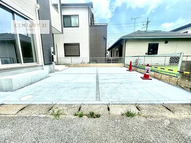 カースペース付きなのでマイカーをお持ちの方も安心ですね!ぜひ現地にてお確かめくださいませ!