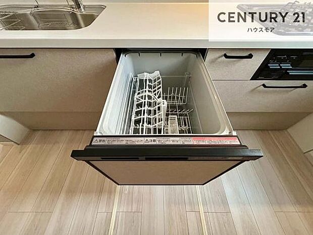 食洗機付きのキッチンです!収納スペースが豊富で、調理スペースがスッキリと片付きひろ~く活用できます!